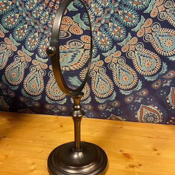 Table Top Magnifying Mirror Oil Rubbed Bronze Double sided - Picture 2 of 3